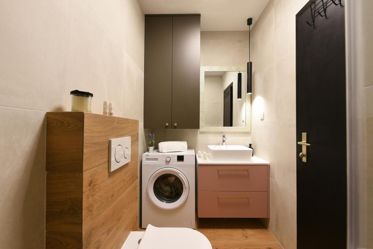 Malako Family Apartments Seline Bagian luar foto