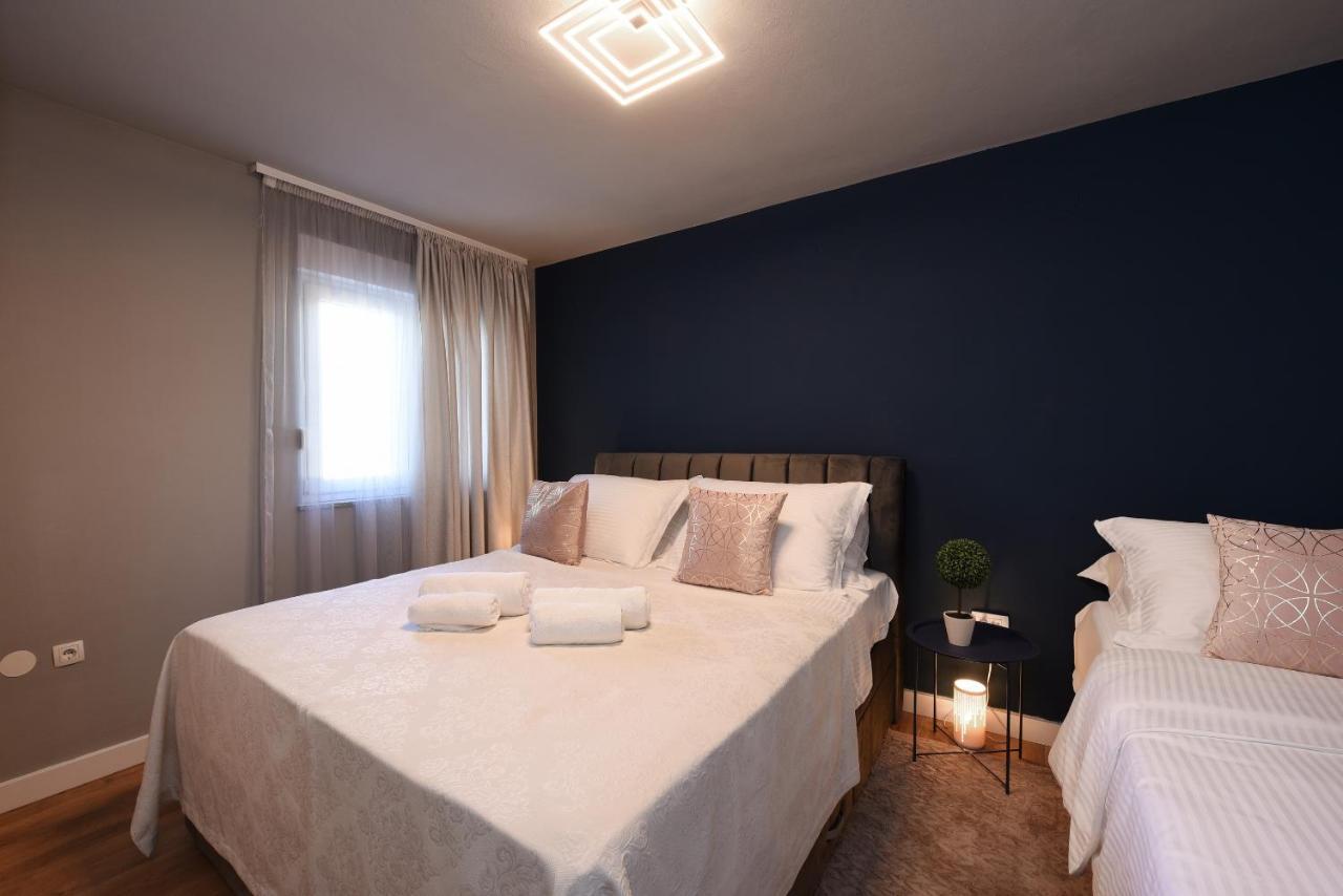 Malako Family Apartments Seline Bagian luar foto